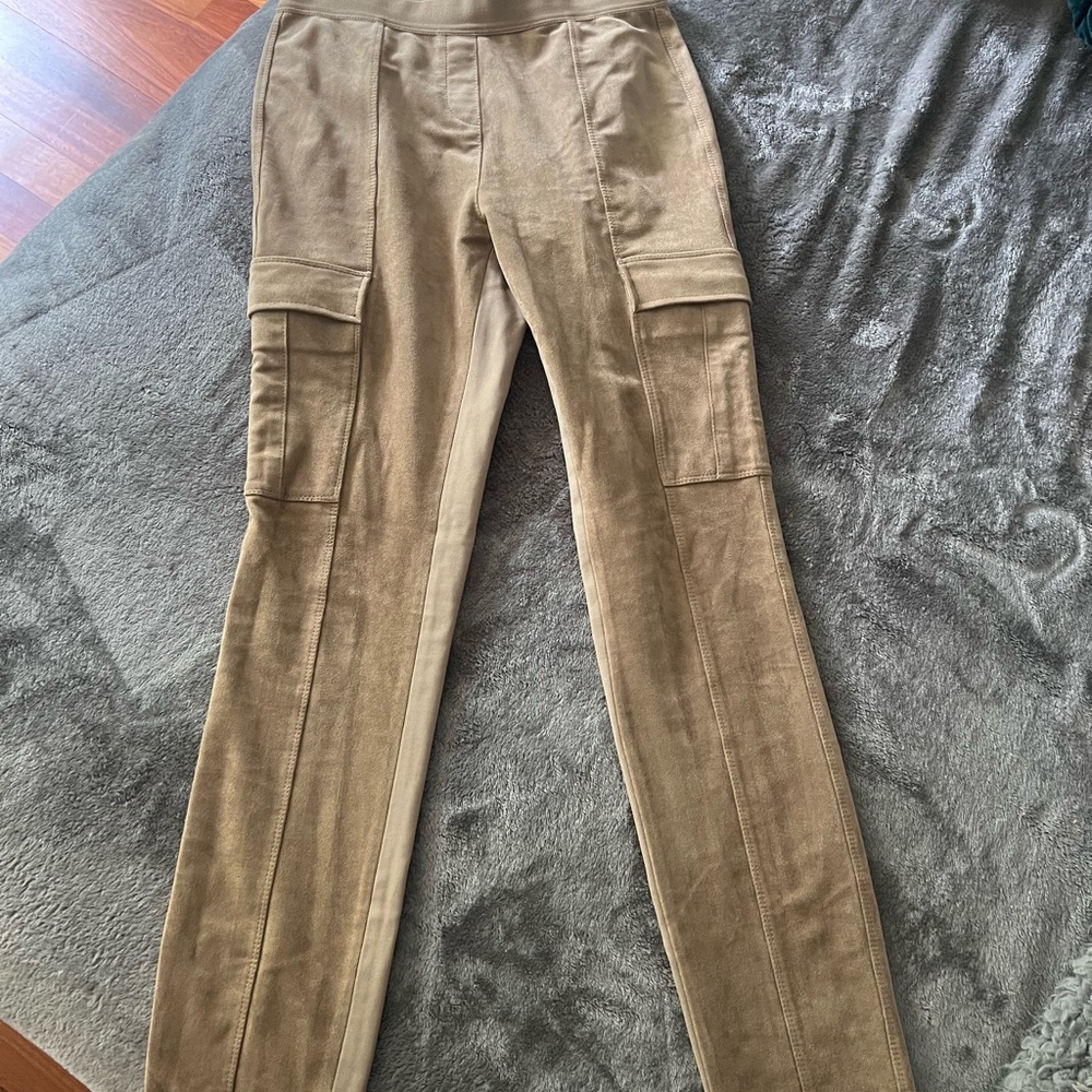 Women’s Tan Cargo Pants